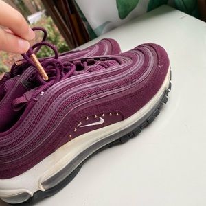 Maroon air 97